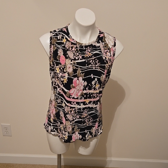 Brittany Black Tops - Beautiful sleeveless Shell